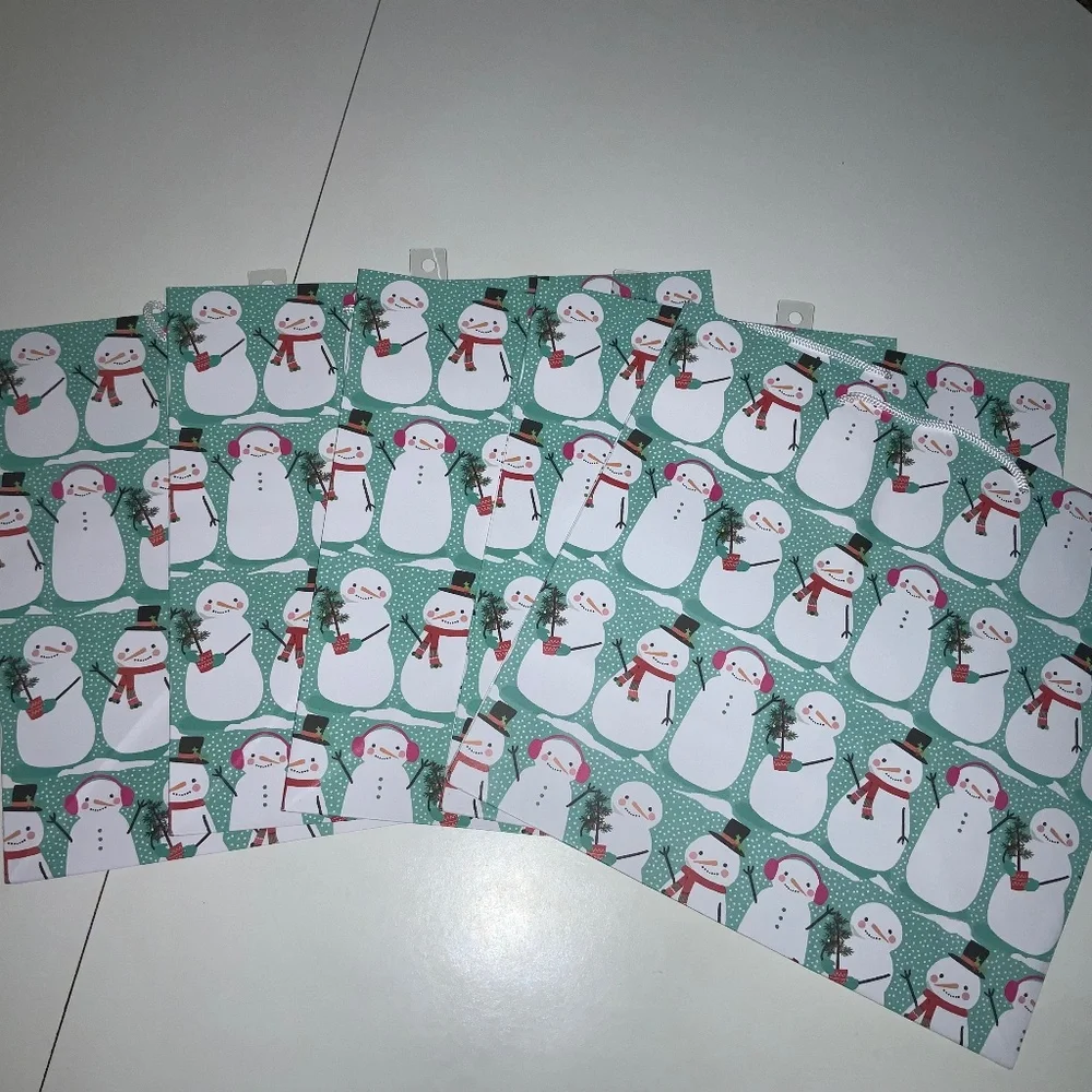 Paper Source 5 Snowmen large green white gift bags New